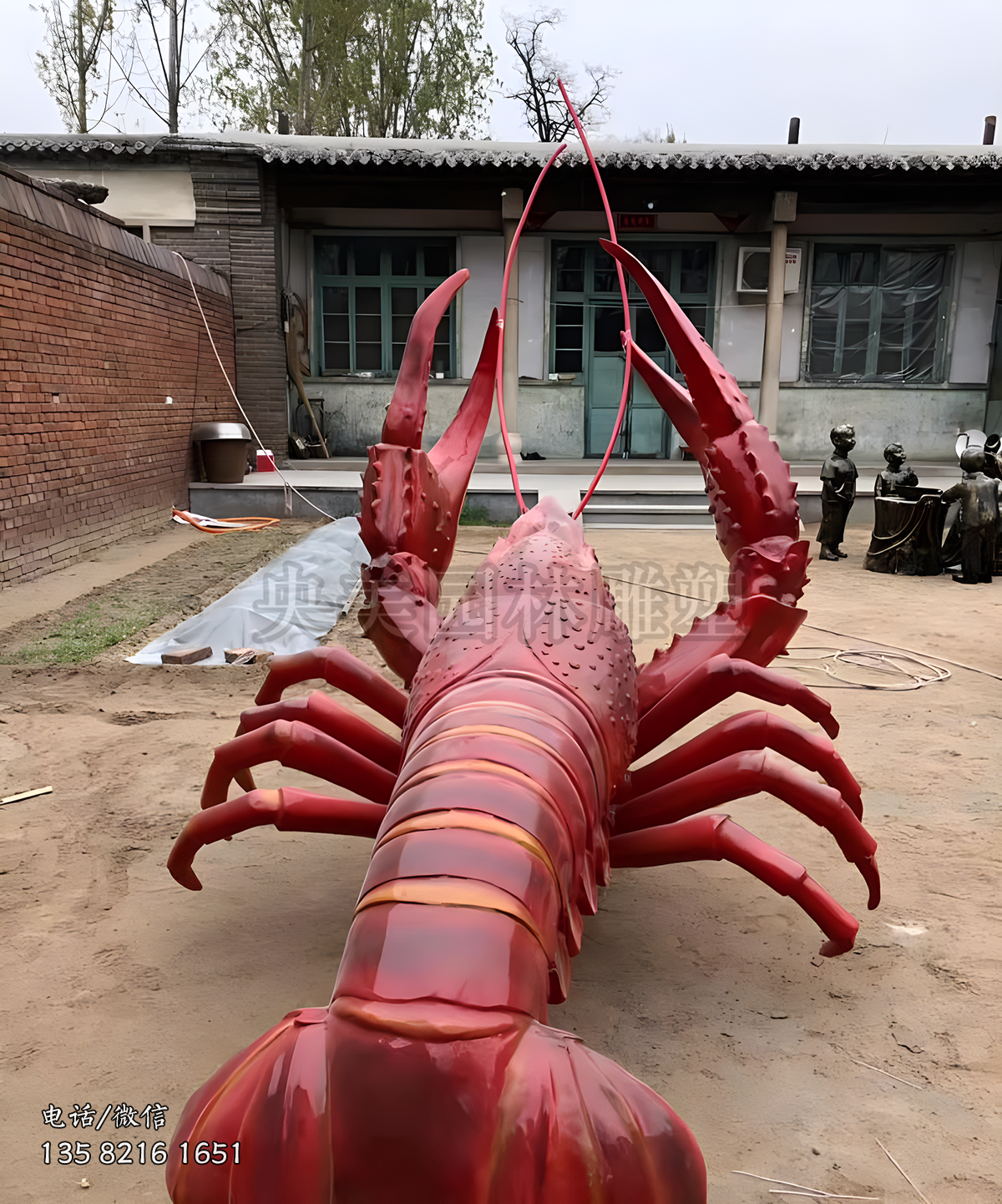 大型玻璃钢仿真龙虾雕塑