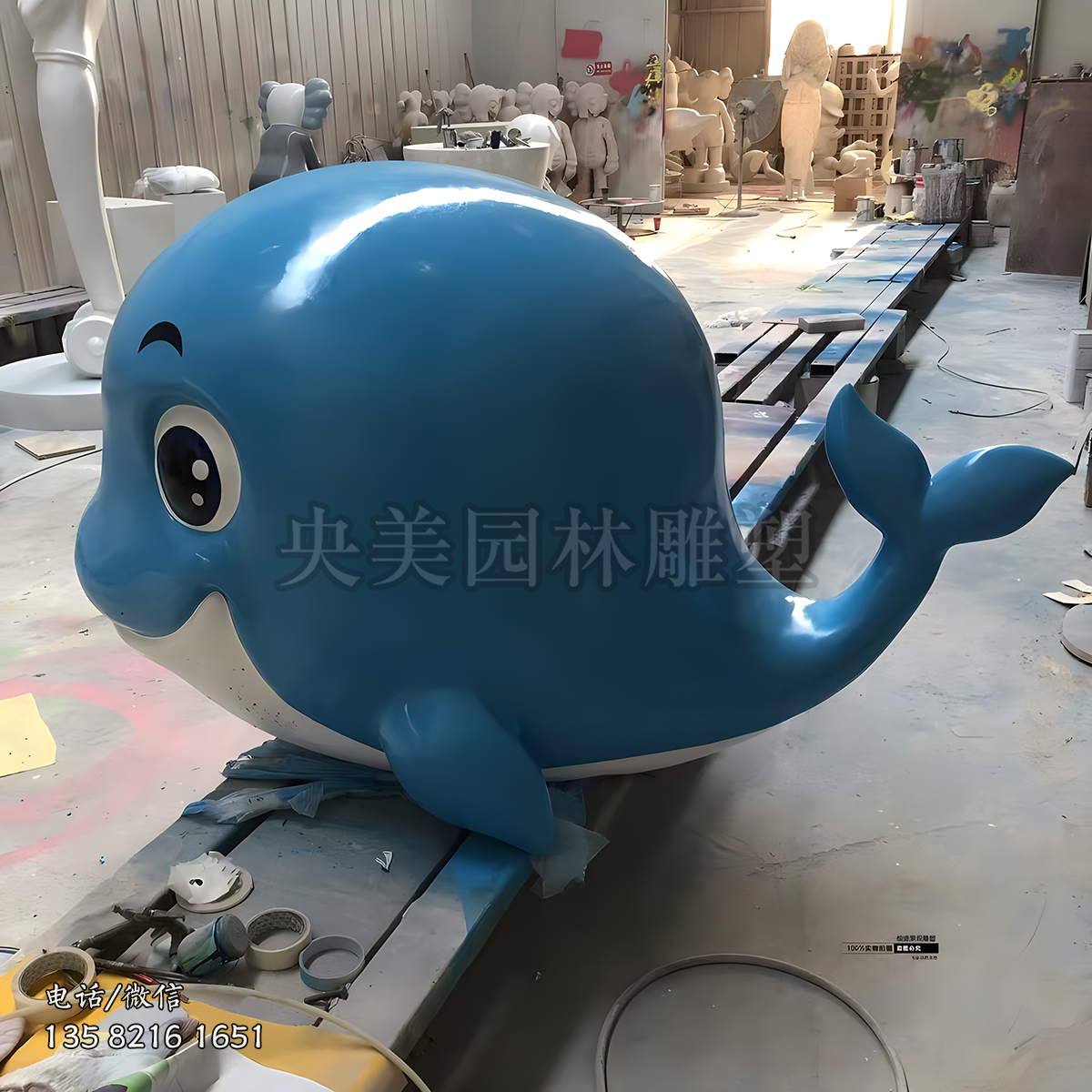 玻璃钢卡通鲸鱼雕塑