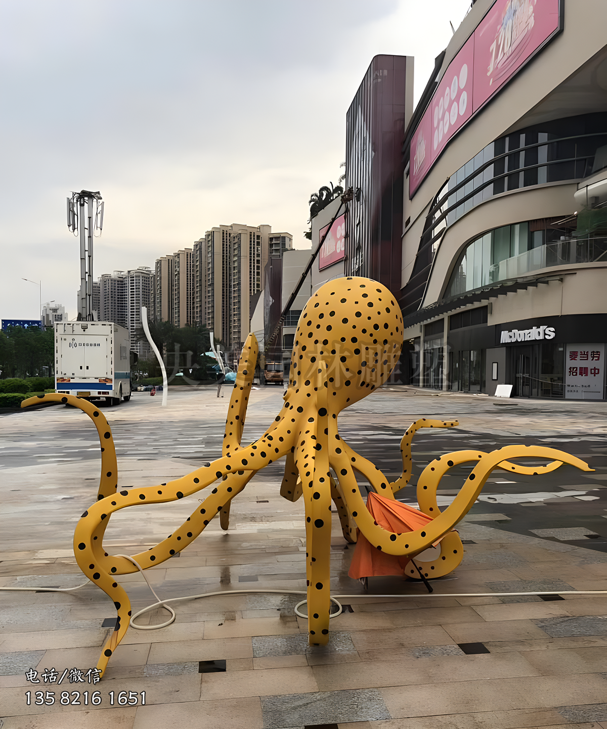不锈钢彩绘章鱼雕塑