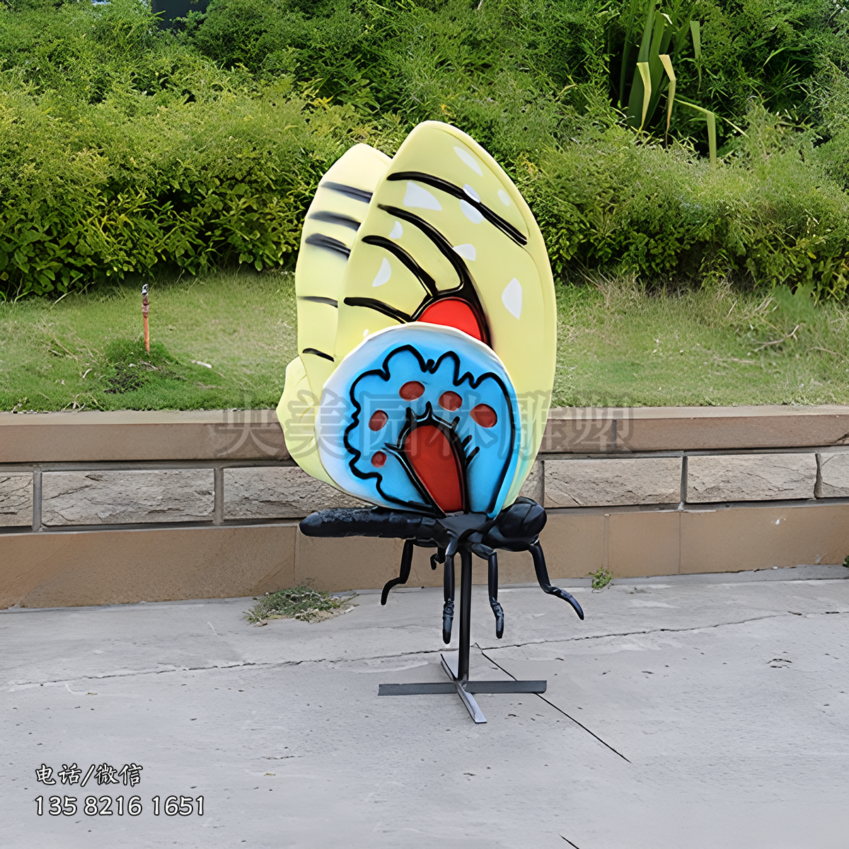 玻璃钢彩绘蝴蝶雕塑