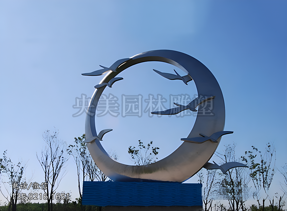 不锈钢圆环景观雕塑