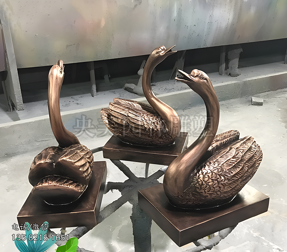 玻璃钢仿铜喷水天鹅雕塑