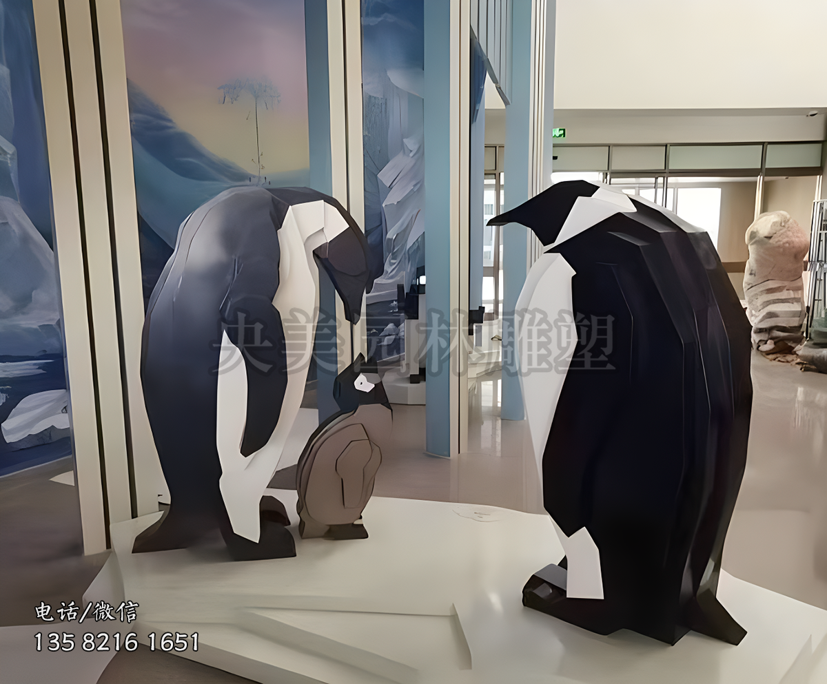 不锈钢几何造型企鹅雕塑