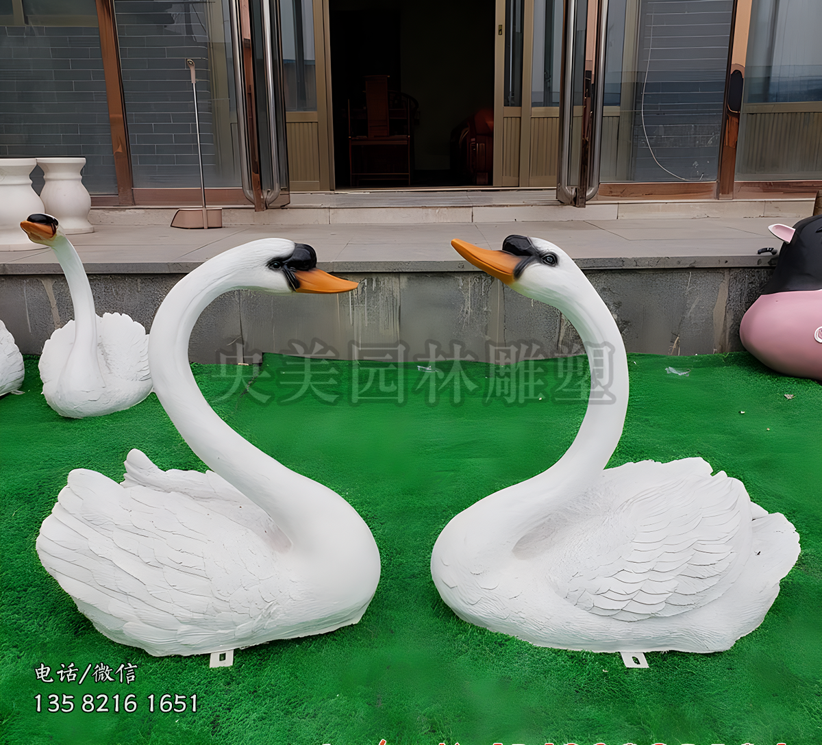 玻璃钢仿真天鹅雕塑