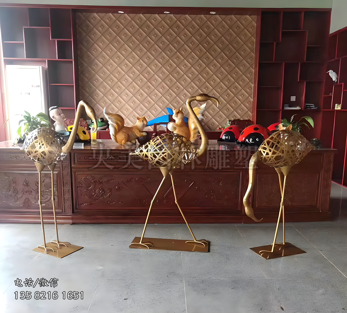 网格镂空不锈钢火烈鸟雕塑