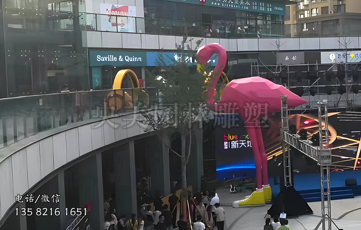 大型玻璃钢火烈鸟雕塑