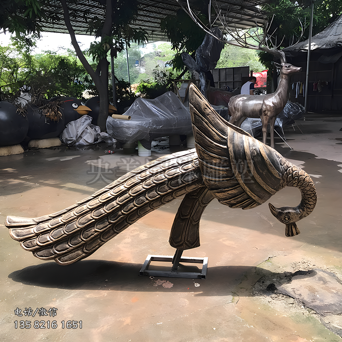 黄铜铸造铜雕孔雀