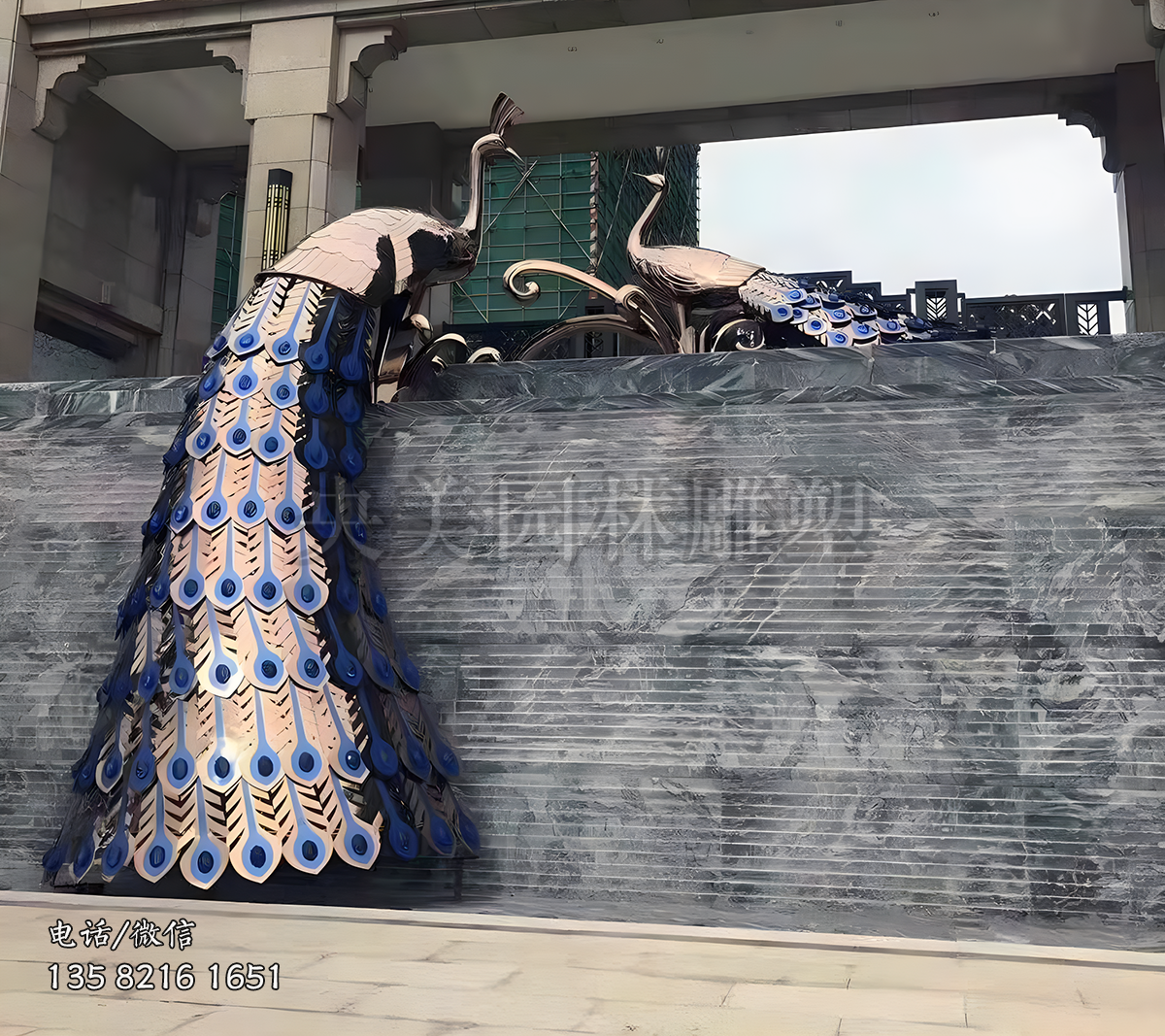 不锈钢孔雀景观雕塑