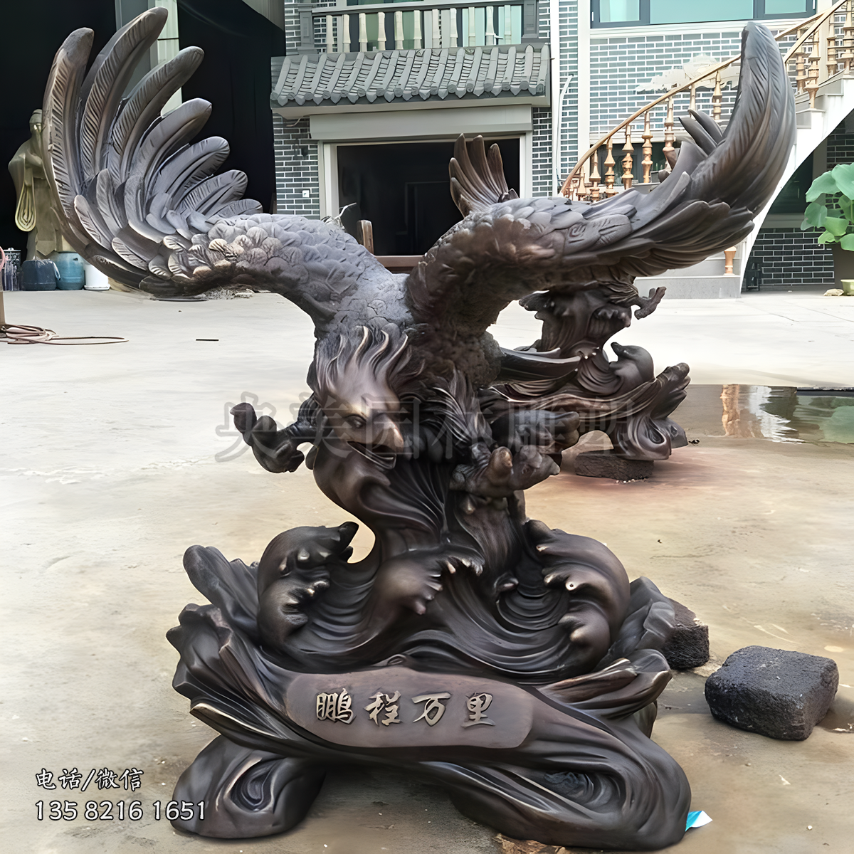 铸铜老鹰雕塑摆件