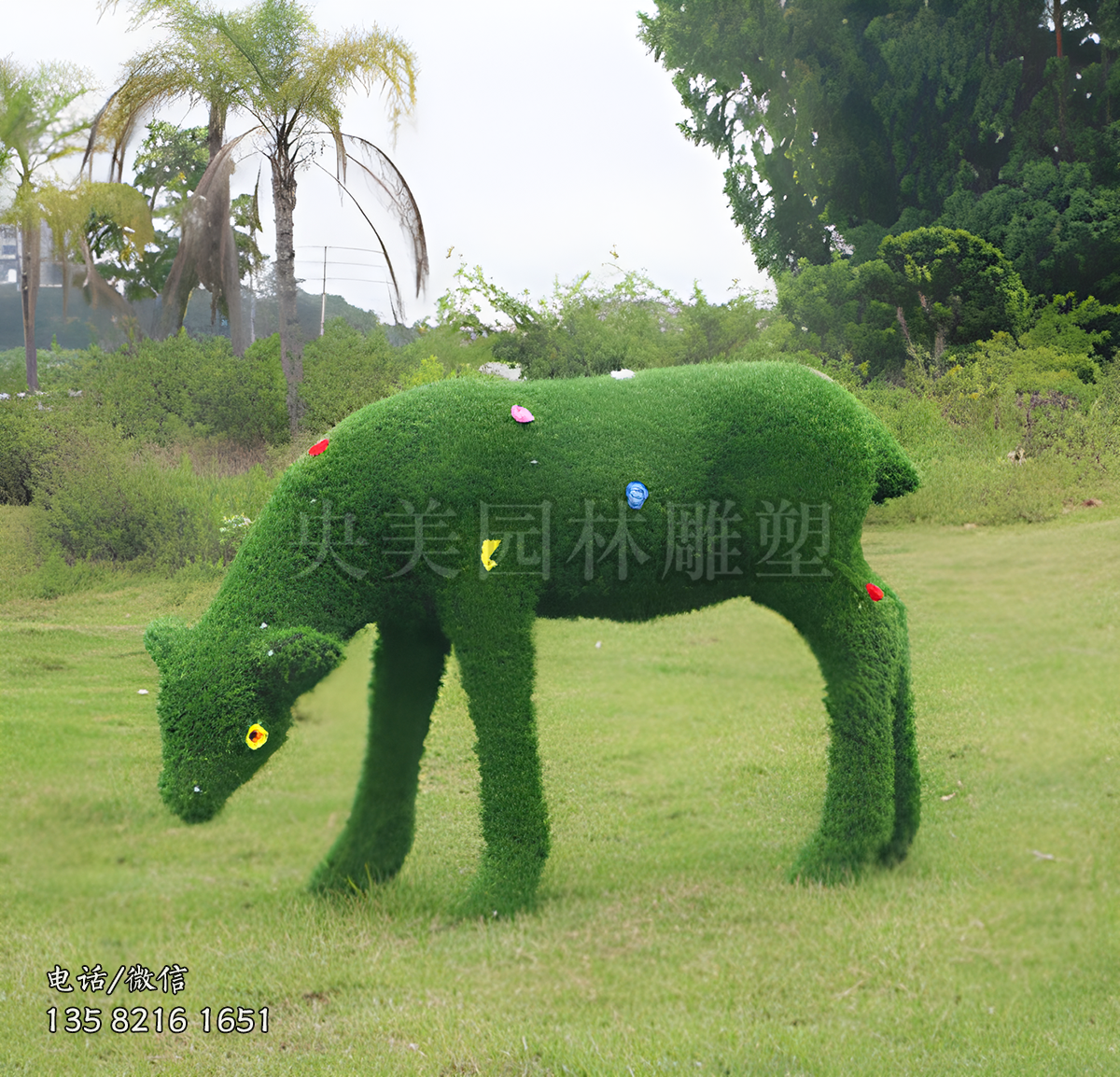 低头尺寸草皮鹿雕塑
