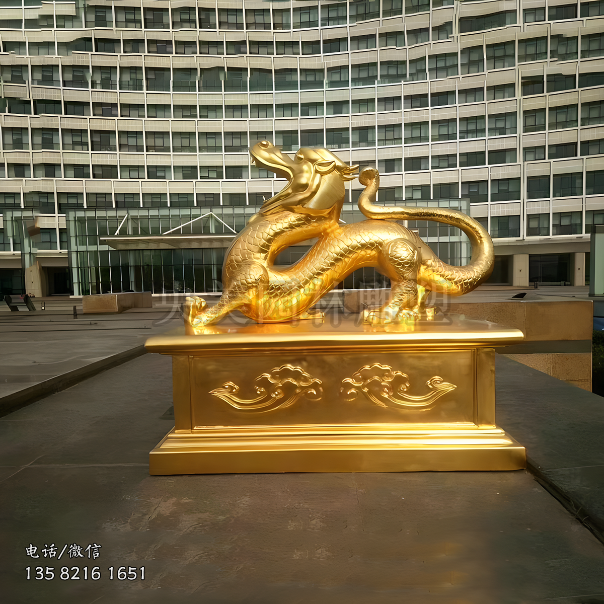 漆金青龙雕塑摆件