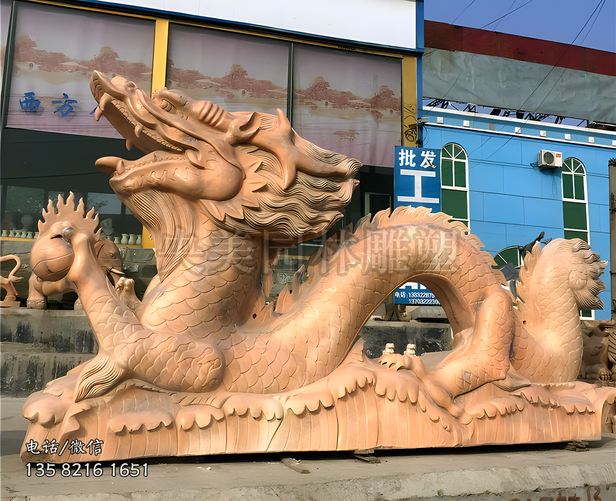 晚霞红神龙赢博官网景观雕塑