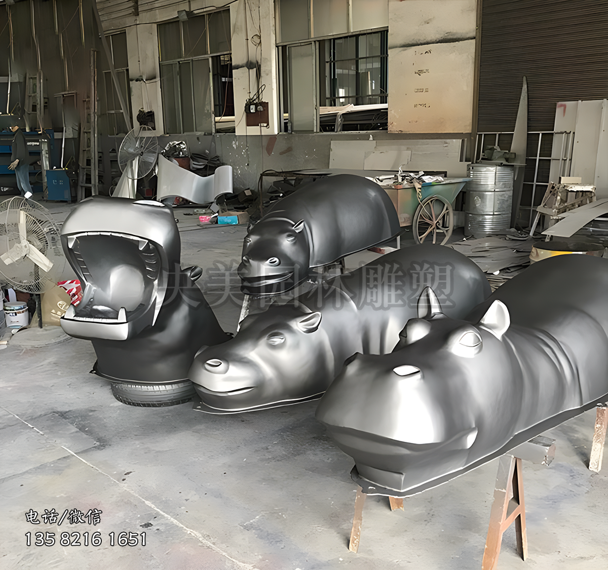 造型各异的不锈钢喷漆河马雕塑