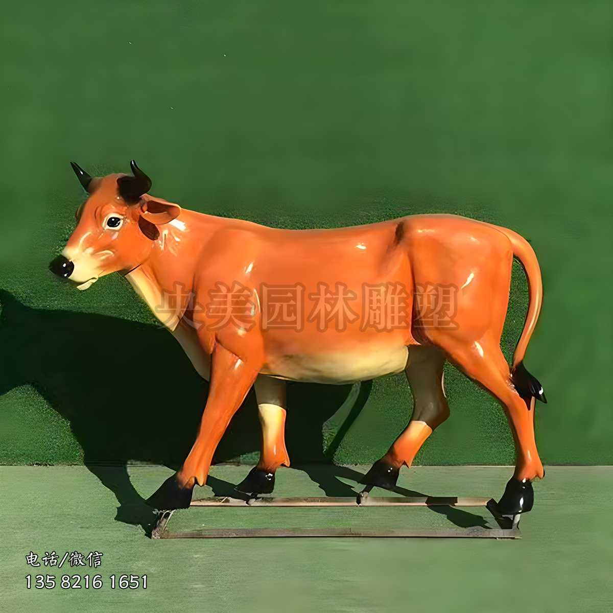 玻璃钢仿真黄牛雕塑