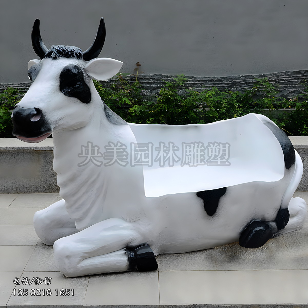 玻璃钢座椅大奶牛造型雕塑