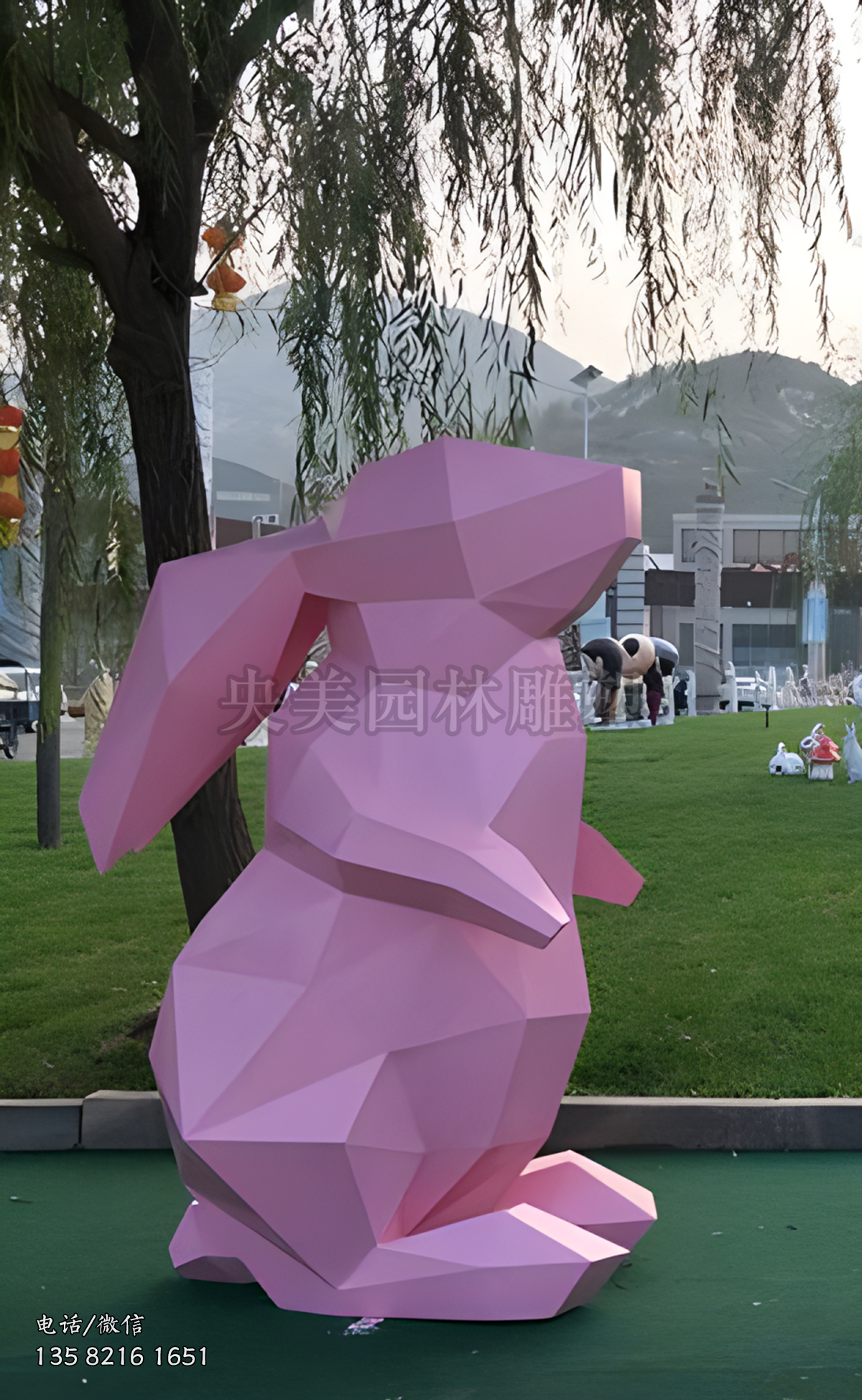 不锈钢切面兔子雕塑