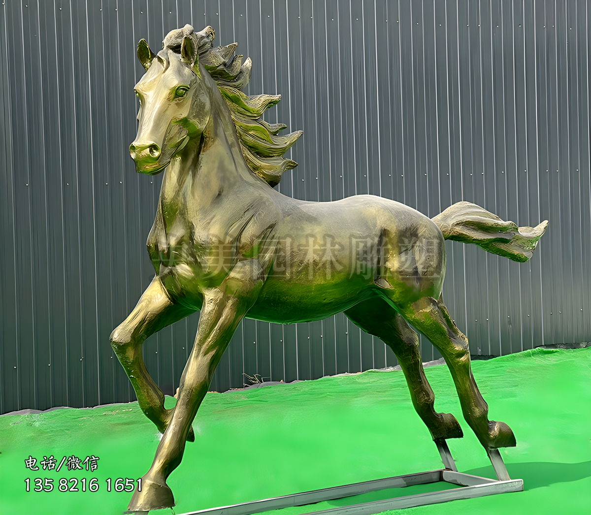 玻璃钢仿铜奔马雕塑
