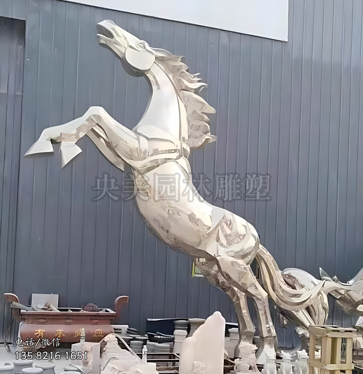 立马不锈钢镜面动物雕塑