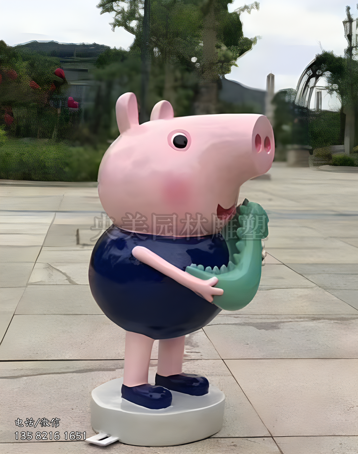 玻璃钢小猪佩奇雕塑