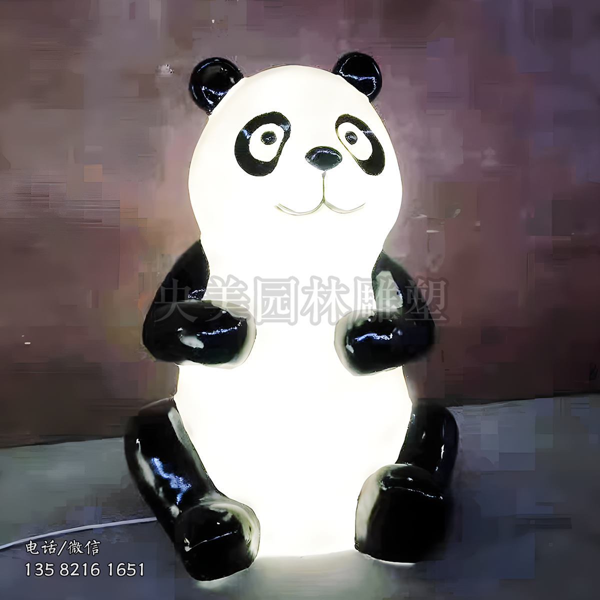 透光熊猫玻璃钢雕塑