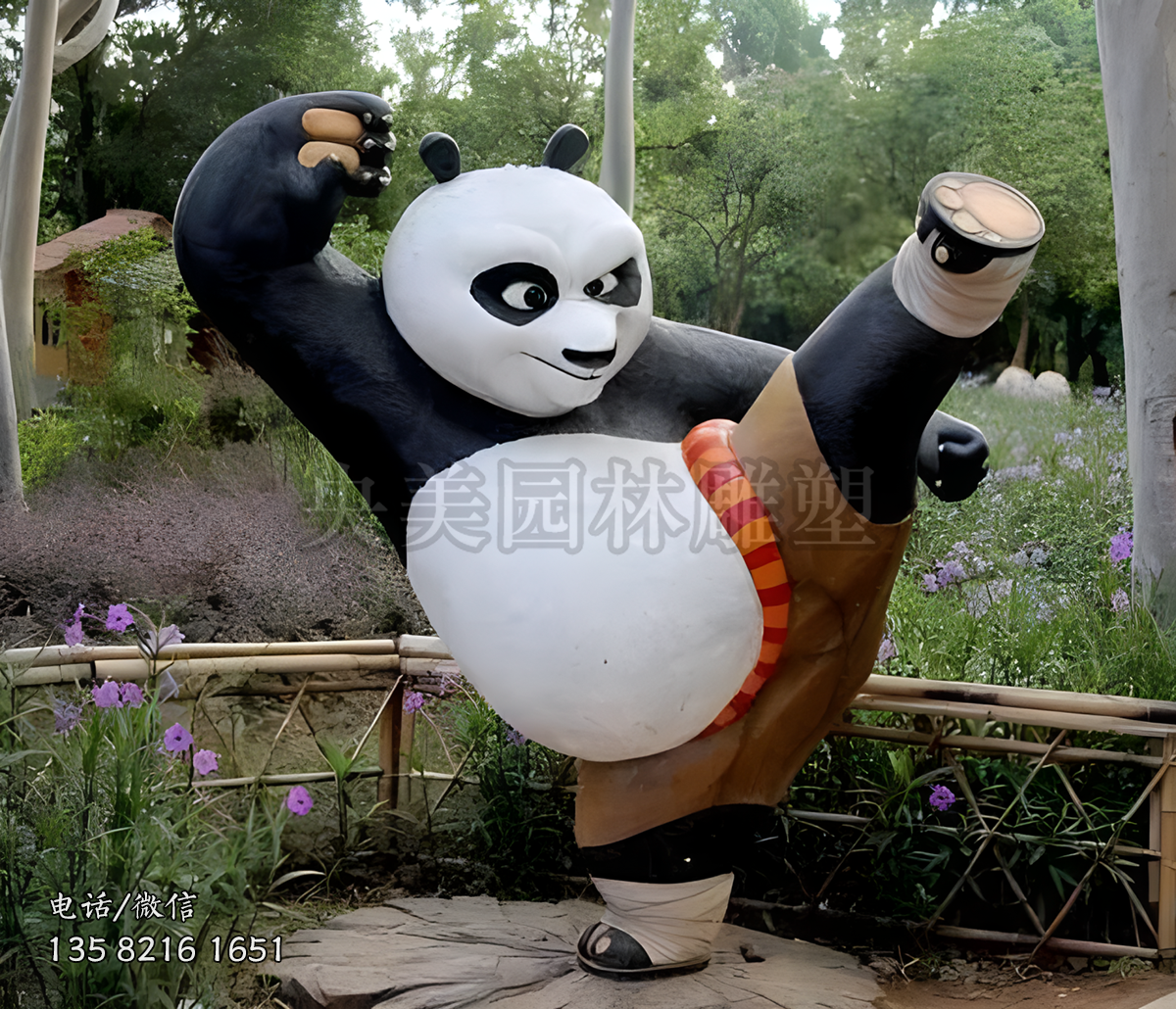 踢腿的阿宝功夫熊猫雕塑