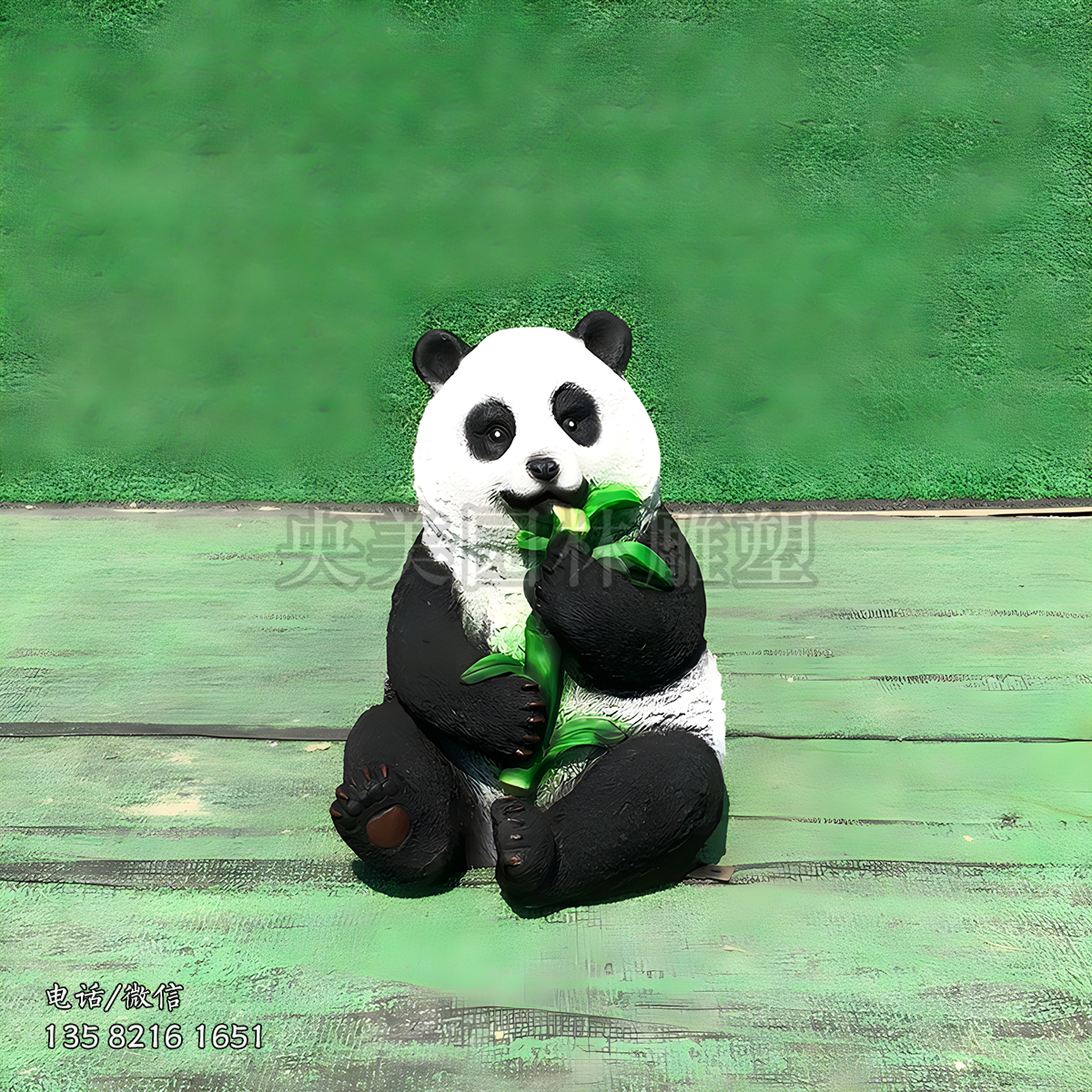 坐姿吃竹子仿真玻璃钢熊猫雕塑