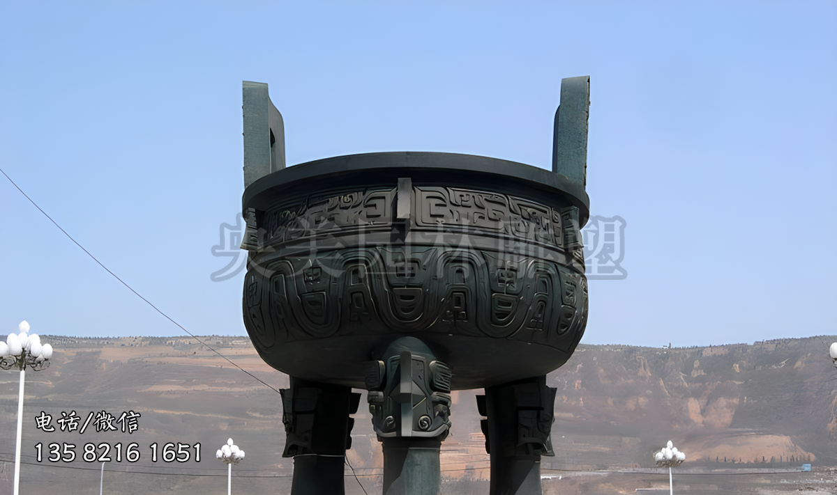 大型青铜鼎雕塑