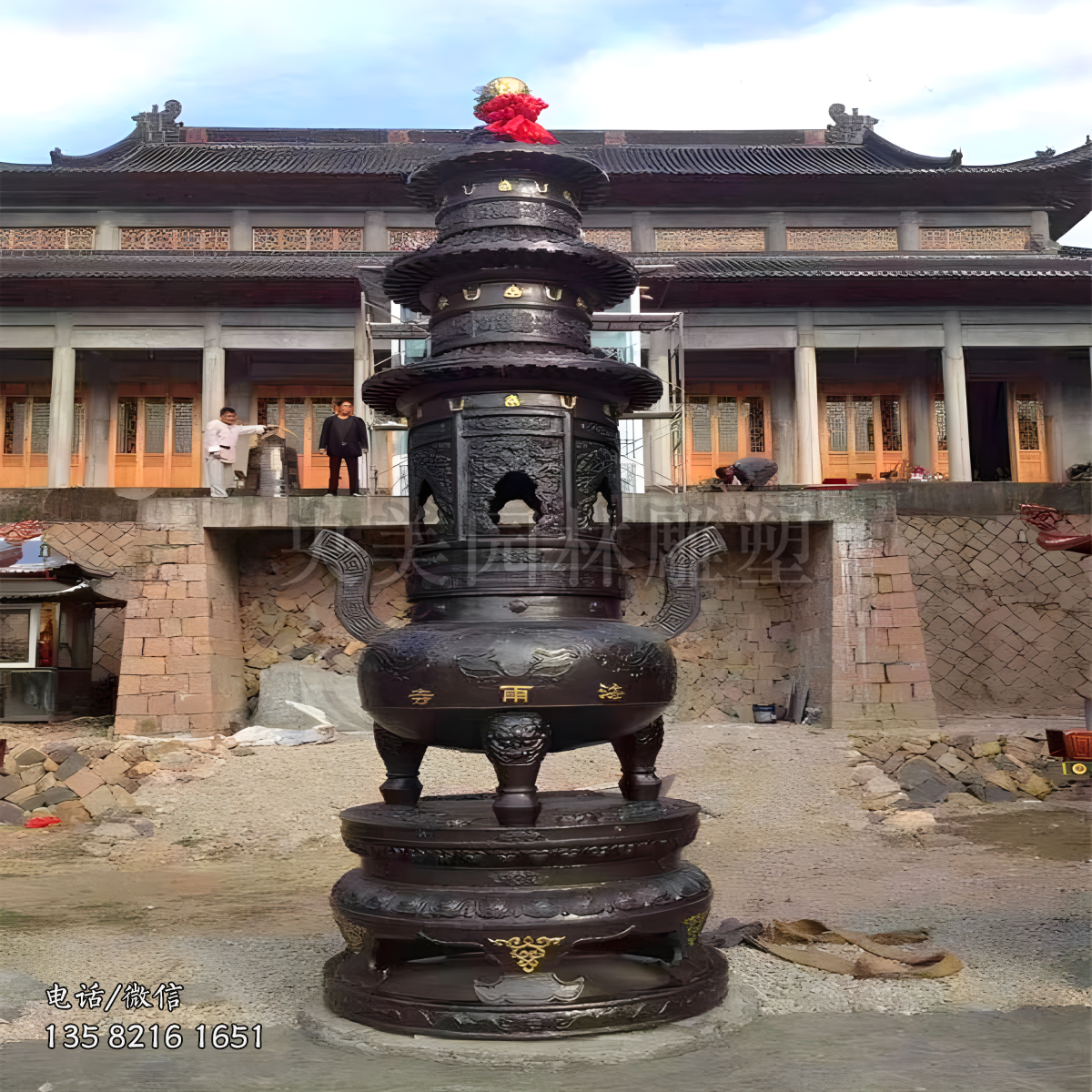 寺庙铜铸香炉雕塑