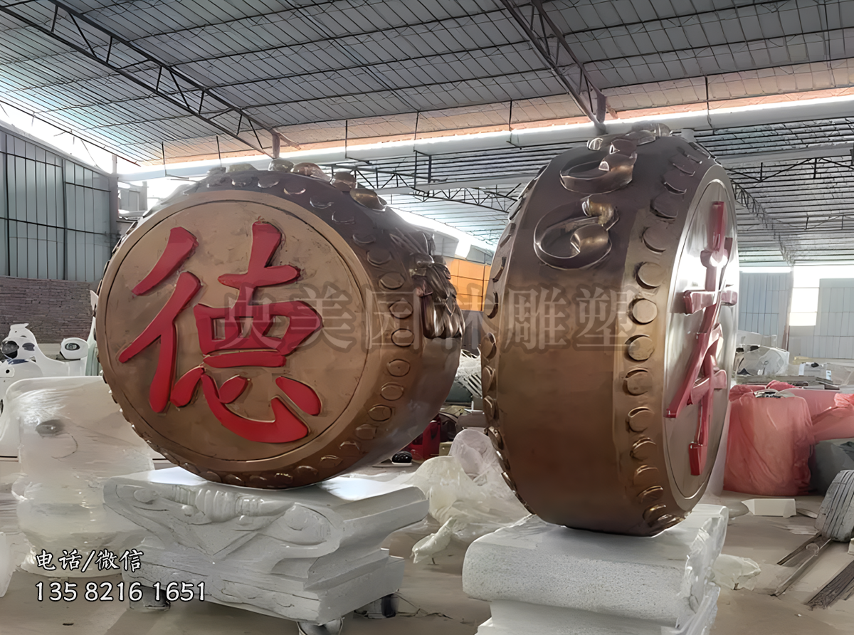 玻璃钢刻字鼓型雕塑摆件