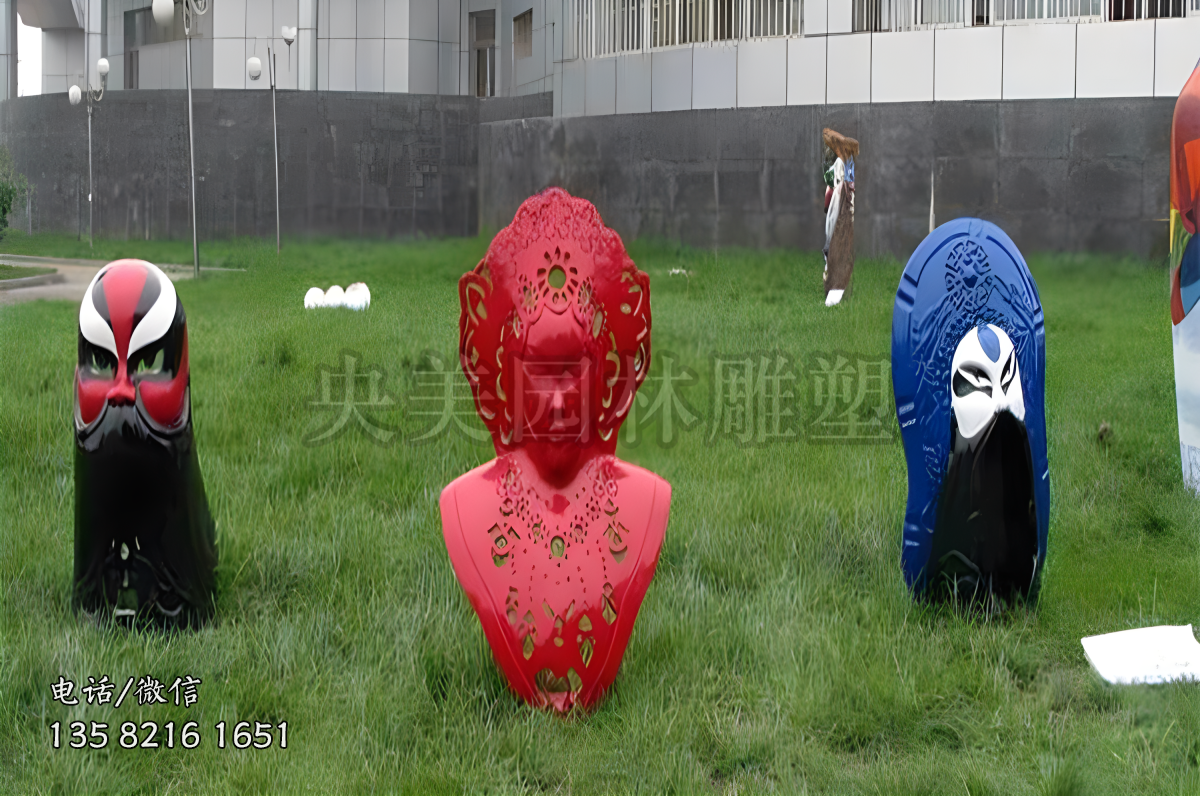 彩绘脸谱雕塑摆件