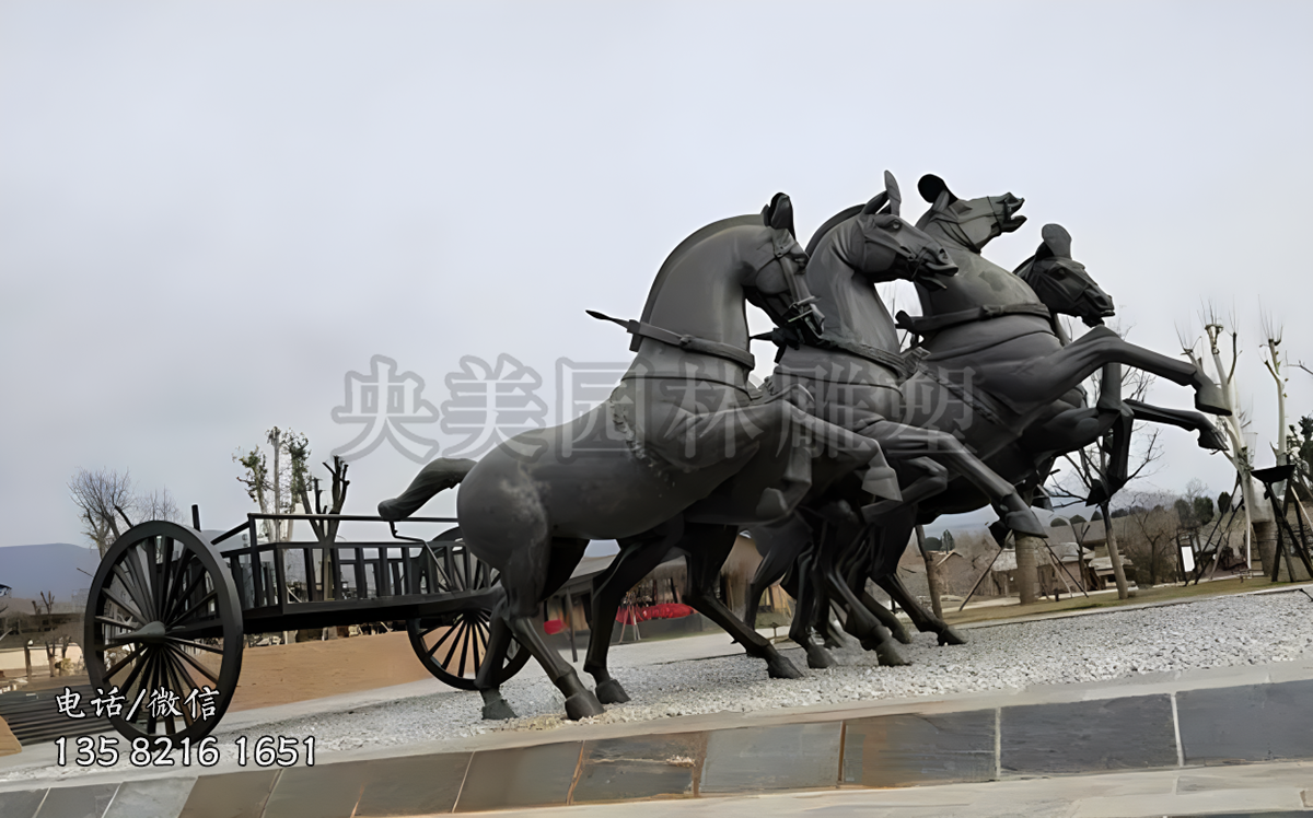 铸铜马车景观雕塑