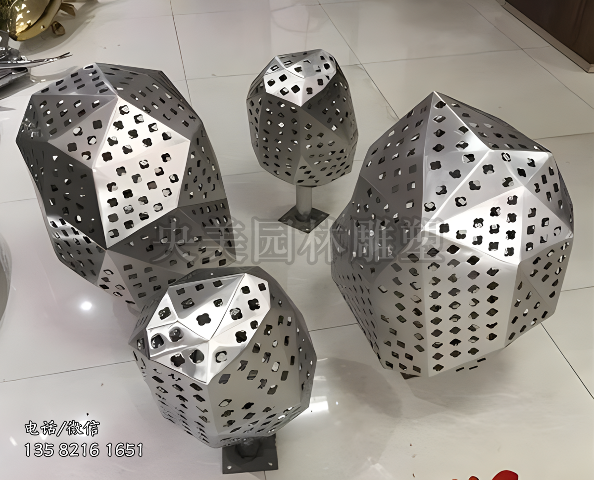 镂空几何块面不锈钢鹅卵赢博官网塑
