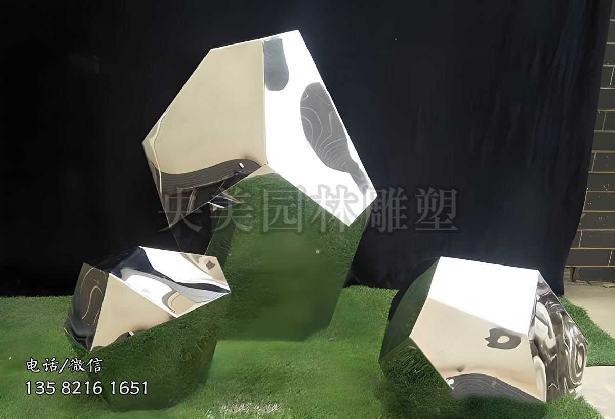 几何块面不锈钢石头雕塑
