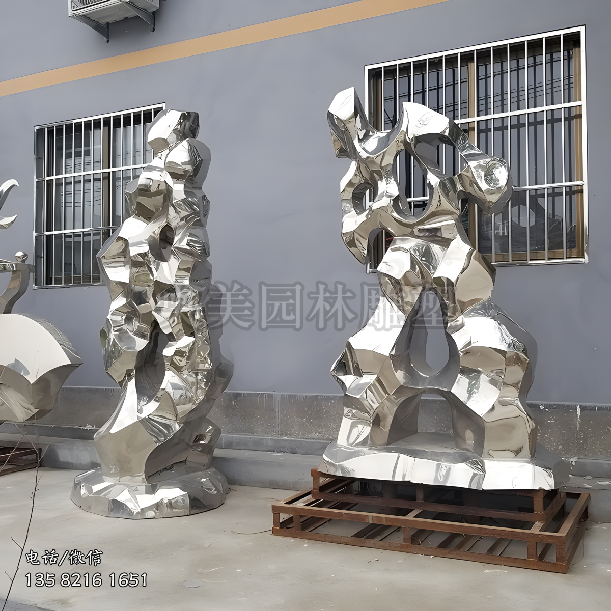 不锈钢人形太湖石景观雕塑