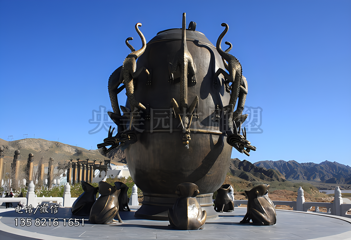 铜雕地动仪雕塑