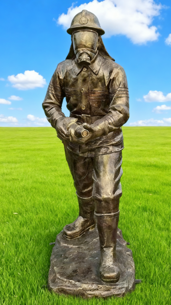 玻璃钢仿铜消防员雕塑 (11)