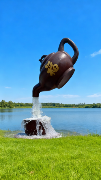 玻璃钢悬空流水天壶茶壶景观雕塑 (10)