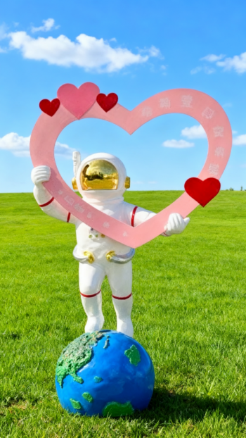 玻璃钢太空人雕塑 (13)