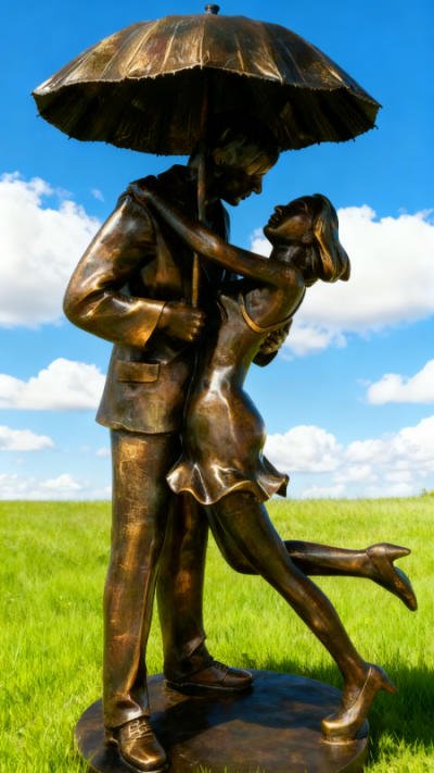 情侣仿铜人物雕塑